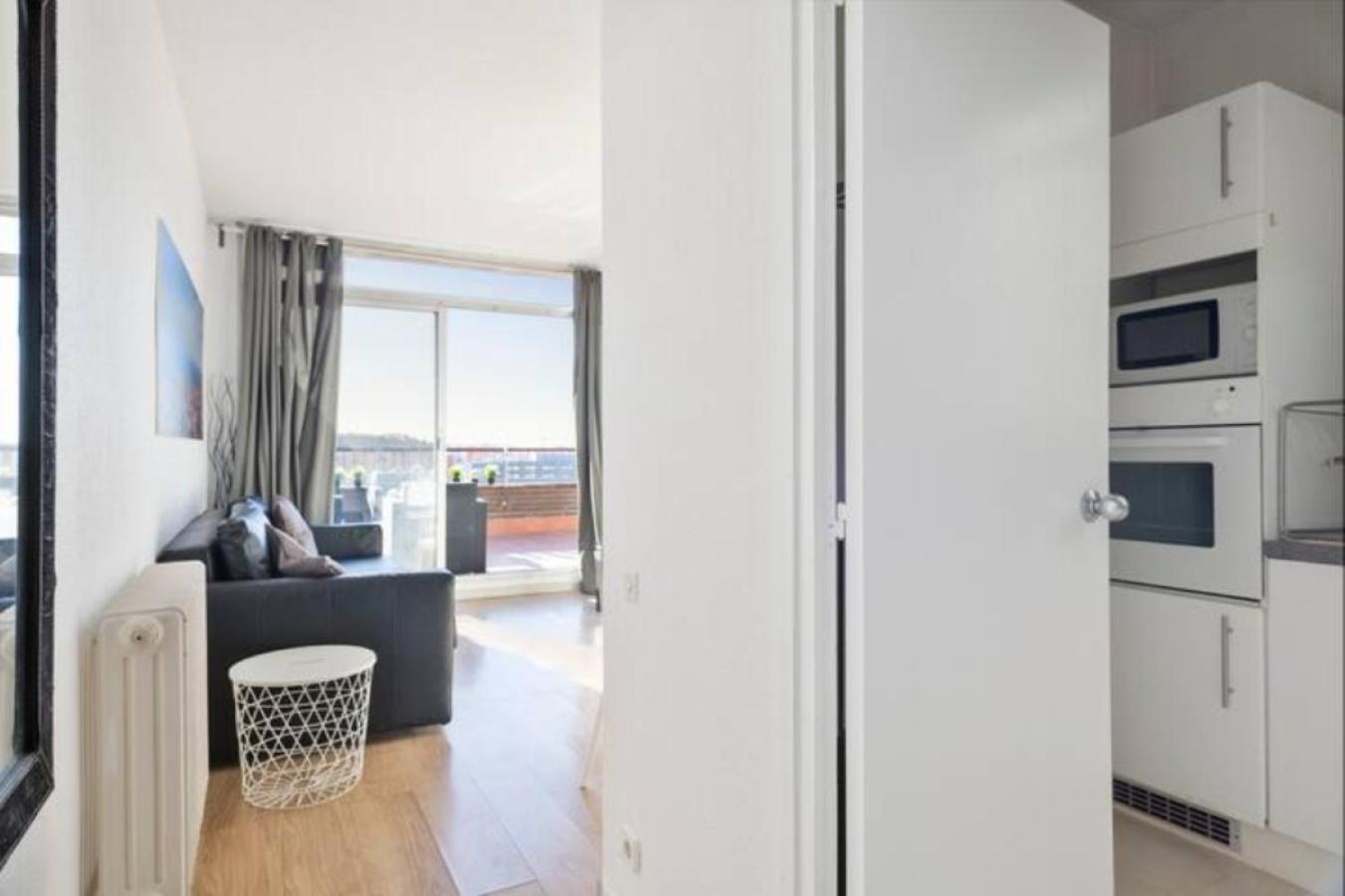 Sants Station Penthouse Apartment Barcelona Bagian luar foto
